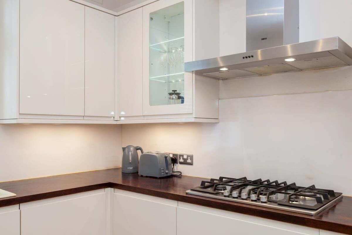 Spacious 2 Bedroom Maisonette In Stratford London Ngoại thất bức ảnh